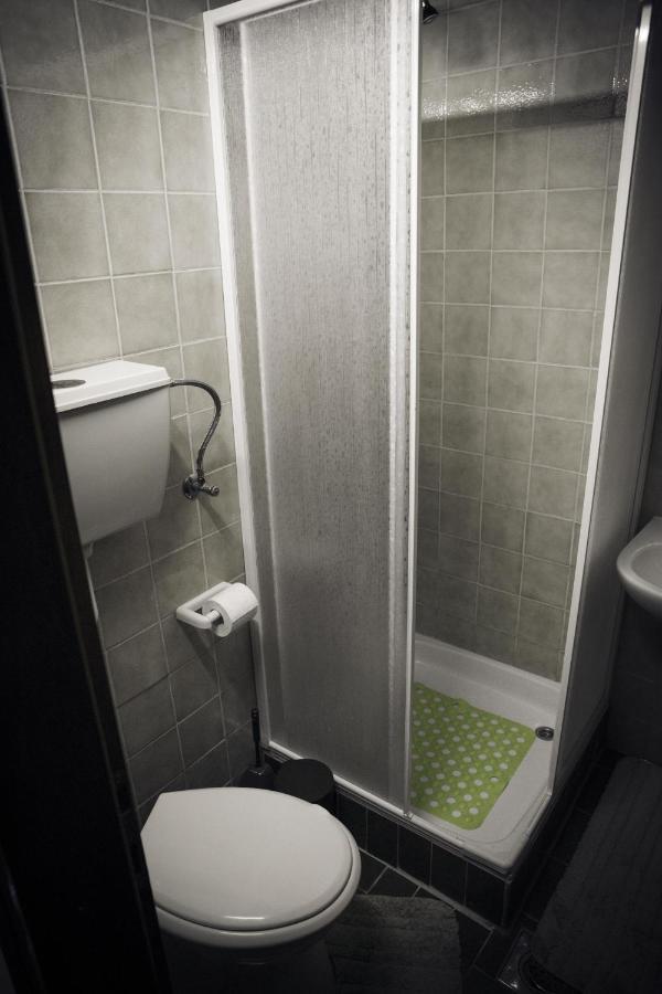 Kuca Za Odmor, Ferienhaus, Holiday Home Rugas Orahovica Exteriör bild